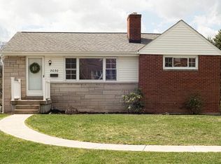 2030 Worcester Dr, Pittsburgh, PA 15243