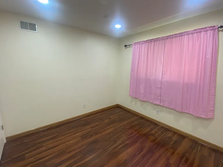 662 Catalina Dr — Photo 5