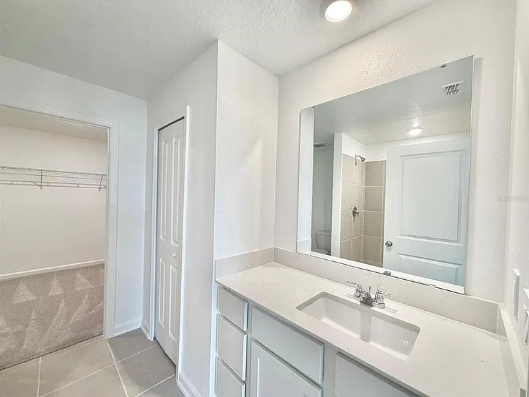 4746 Katrina Dr — Photo 11