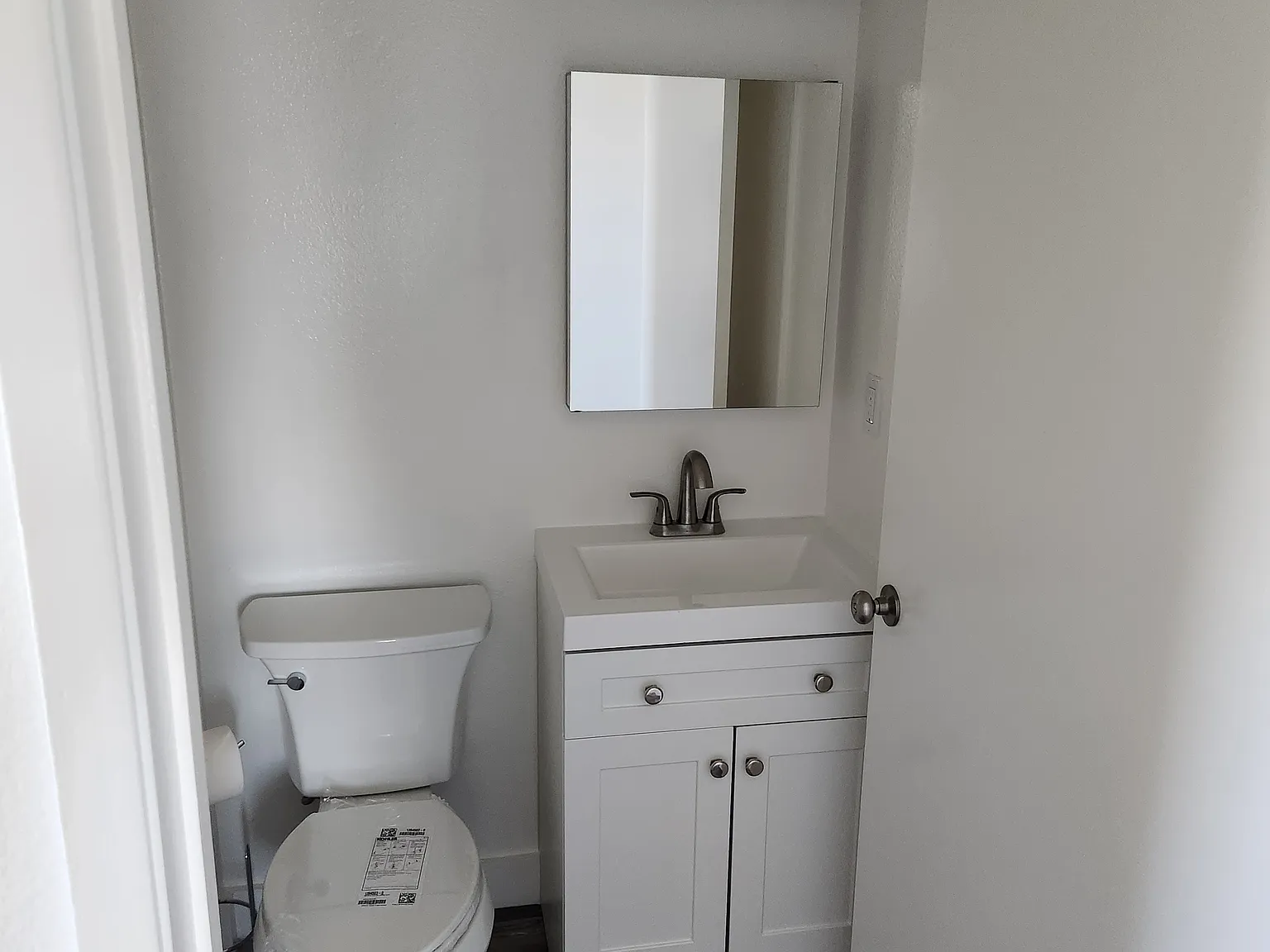 2 bed, 1000 sqft, $2,000 — Photo 4