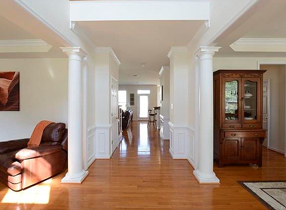 3rd image of 4904 Parsons Walk Pl