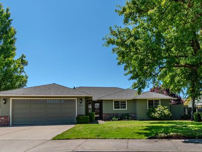 2562 Ashwood Ct, Medford, OR, 97504