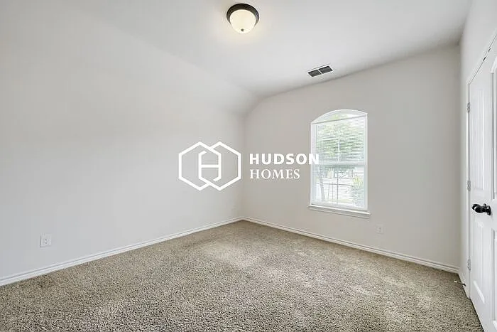 1604 Flamingo Dr — Photo 8