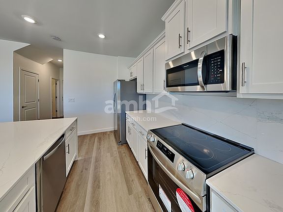 3rd image of 6282 W Calle Bilboa