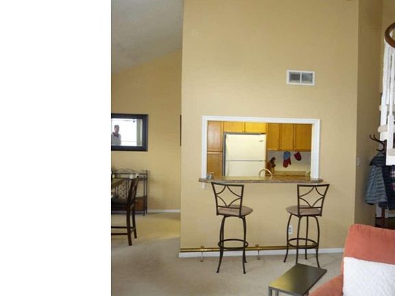 3rd image of 5209 Birch Cir