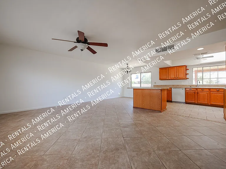 2723 S Estrella Cir — Photo 7