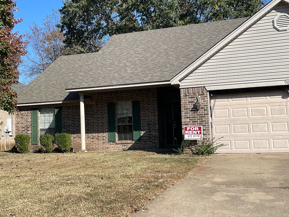 1st image of 96 N Hills Dr