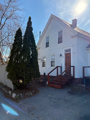 92 Ashuelot St Photo 1