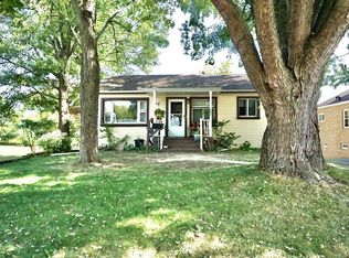 300 North Ave, Hartland, WI 53029