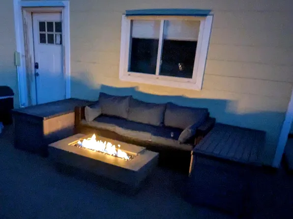 227 1/2 Santa Fe Pl #1/2, Manitou Springs, CO 80829