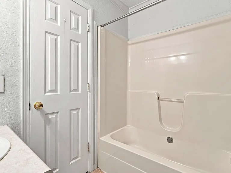 114 Cedar St — Photo 56