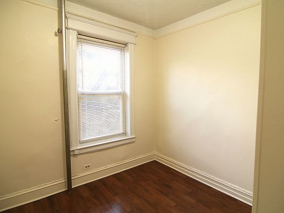 5th image of 24-27 Steinway St #8