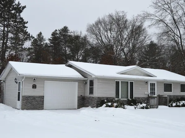 617 S Circle Dr, Mio, MI 48647
