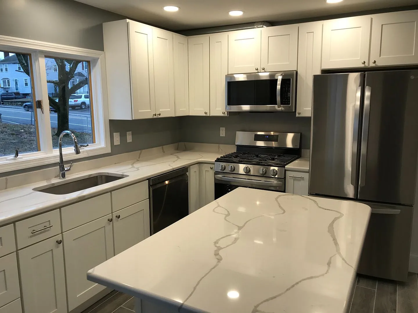 Renovated single-family home for rent in a highly convenient Braintree location! — Photo 4