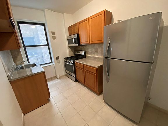 4th image of 601 W 176th St APT 22