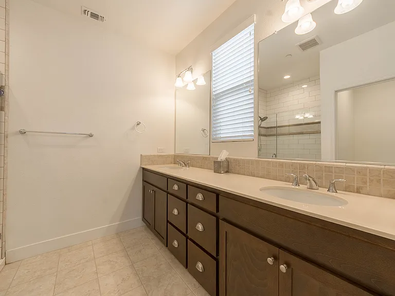 175 Lewis Ln — Photo 13