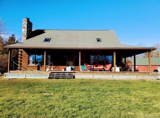 8688 Joey Dr, Pinckney, MI 48169