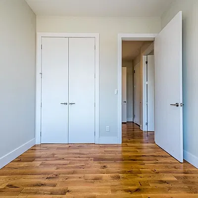 Rented by Nooklyn NYC LLC | media 7