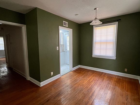 5th image of 1312 Barrow Ct