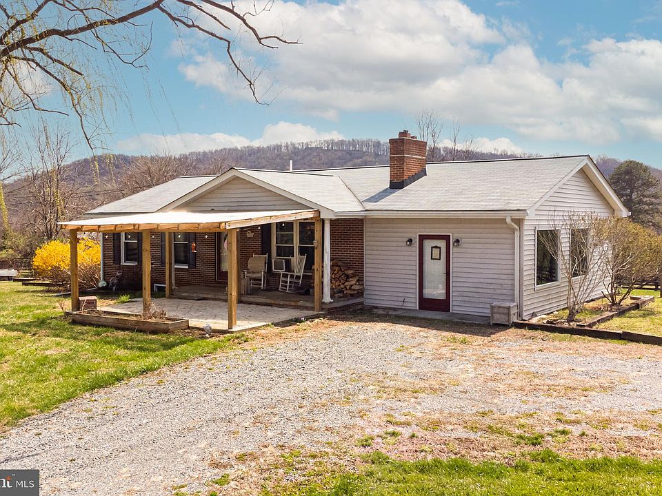 13772 Crest Hill Rd, Flint Hill, VA 22627 Zillow