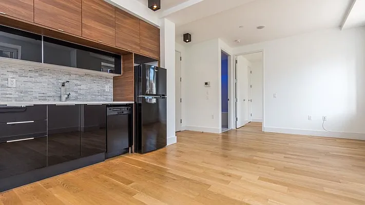 Rented by Nooklyn NYC LLC | media 67