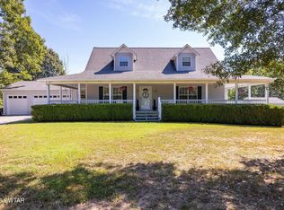 76 Clarence Barham Rd, Bethel Springs, TN 38315