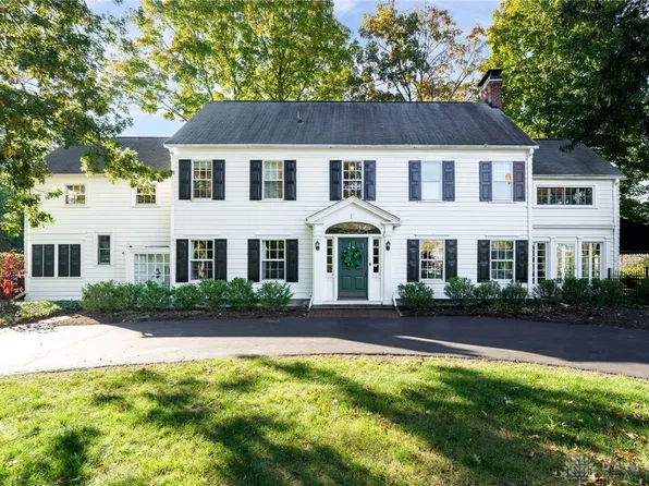 3969 Applewood Ln, Dayton, OH 45429