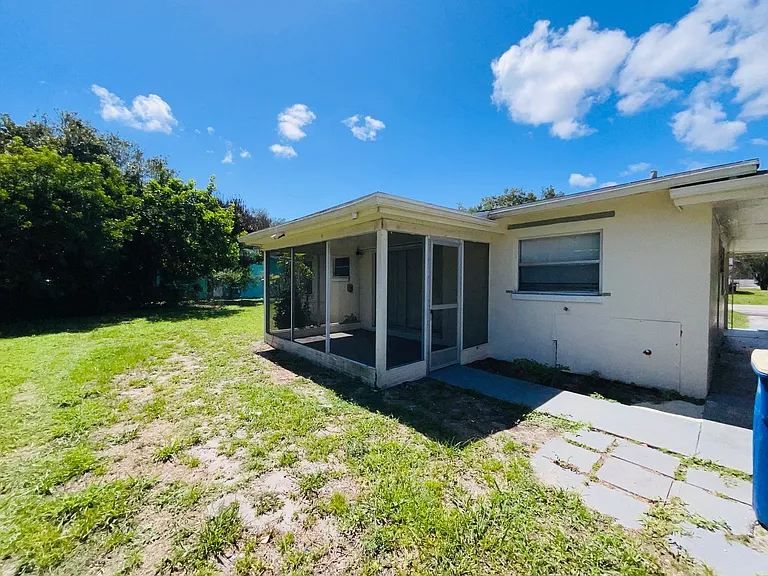 1406 Citrus Ave — Photo 2
