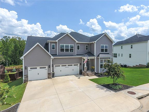 2nd image of 236 Nicole Marie Ct