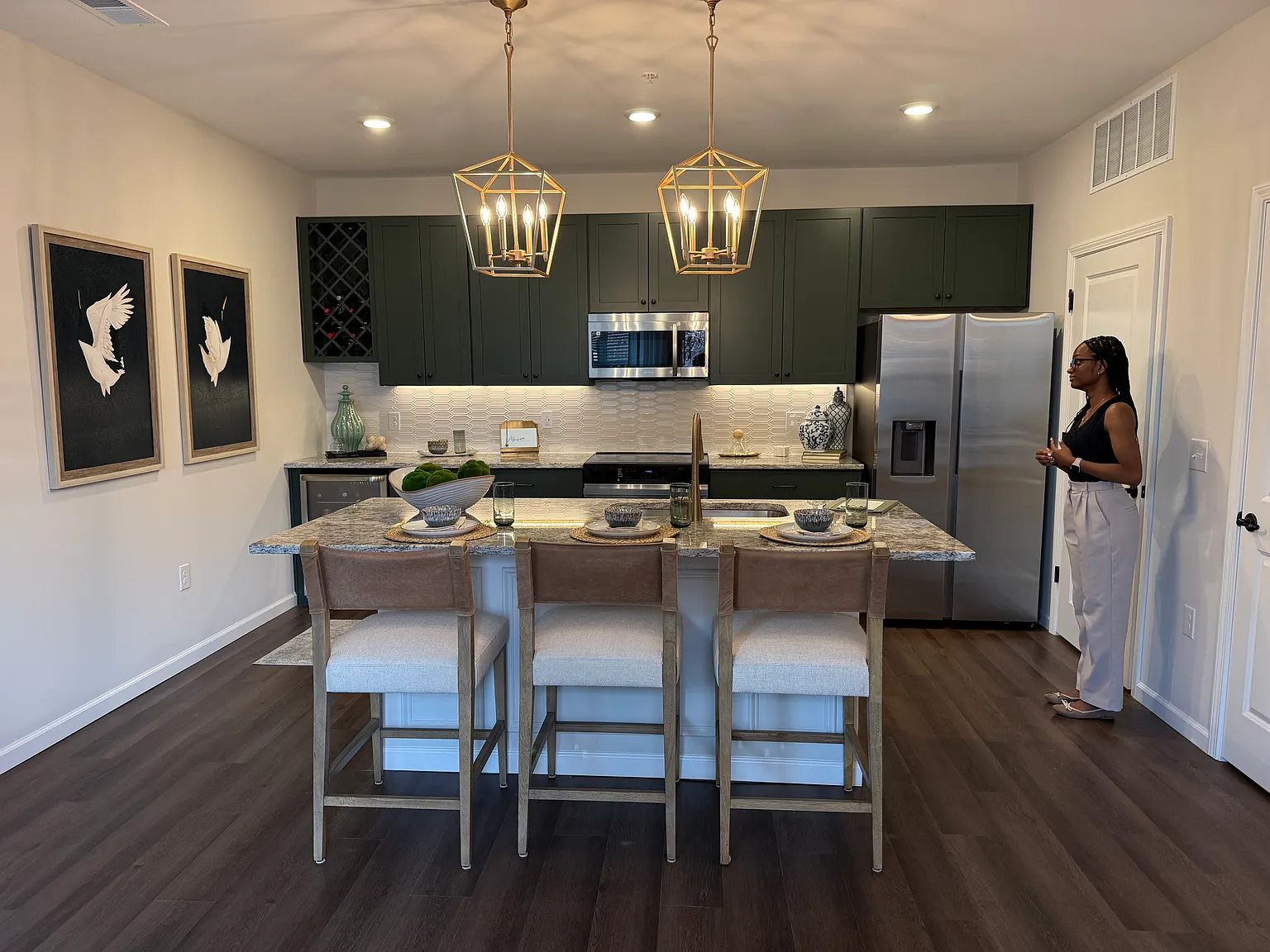 2 bed, $1,860 — Photo 3