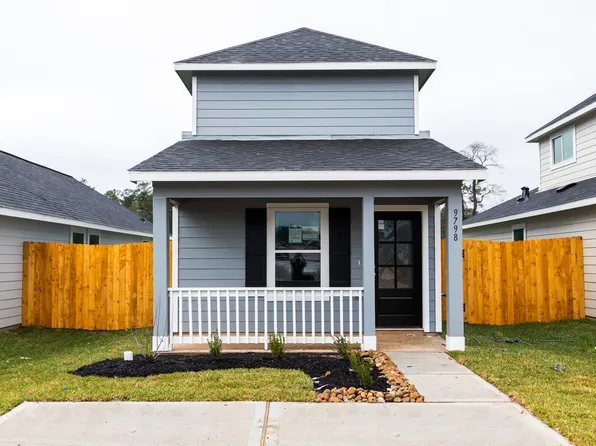 9798 Emerald Stone Way, Conroe, TX 77306