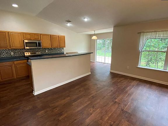 2nd image of 44 Barrister Ln