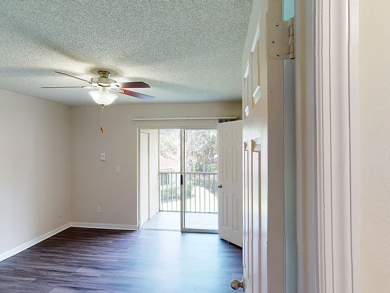 Altamira Place Apartment Homes — Photo 83