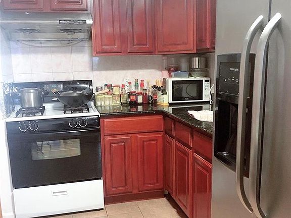 3rd image of 531 52nd St APT 1A