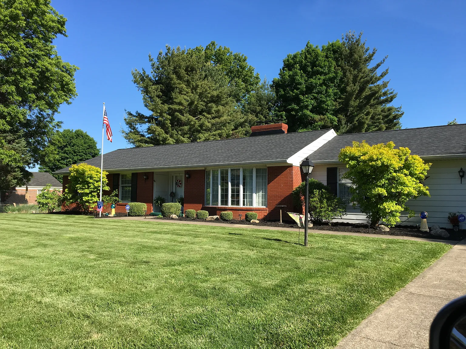 6 Briarcliff St photo 1