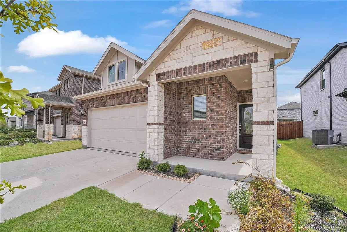 3 bed, 2.0 bath, 1551 sqft, $2,000 — Photo 3