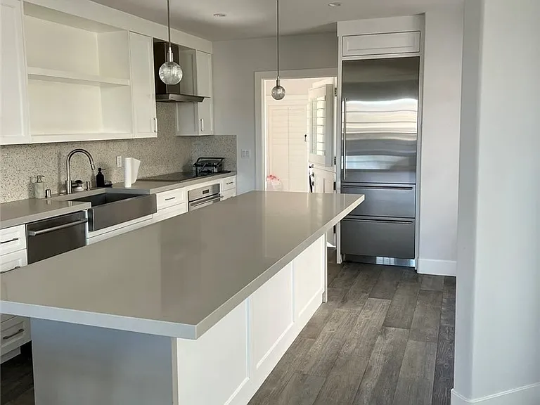 2929 Sandy Pointe #19 — Photo 4