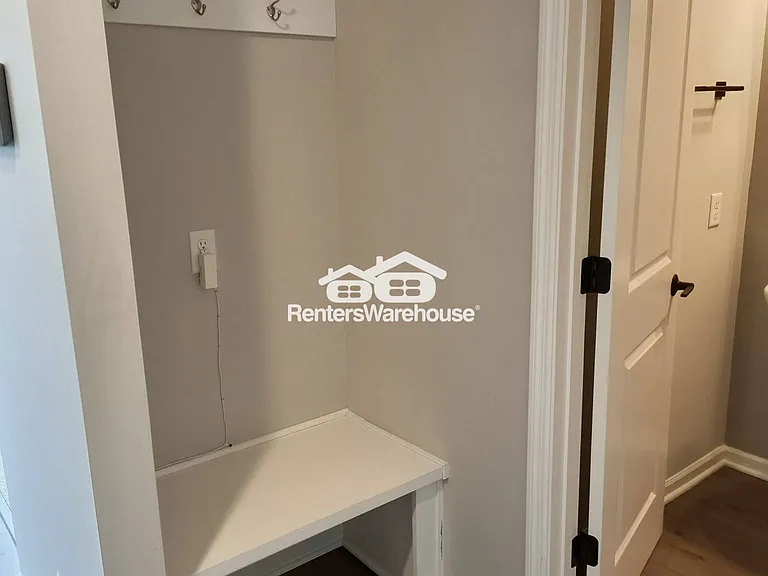 1105 Farrier Rd — Photo 27