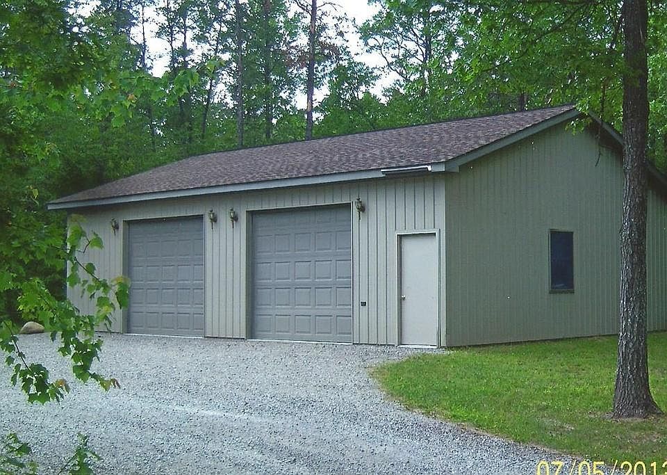 2nd image of 21710 Colonial Ln