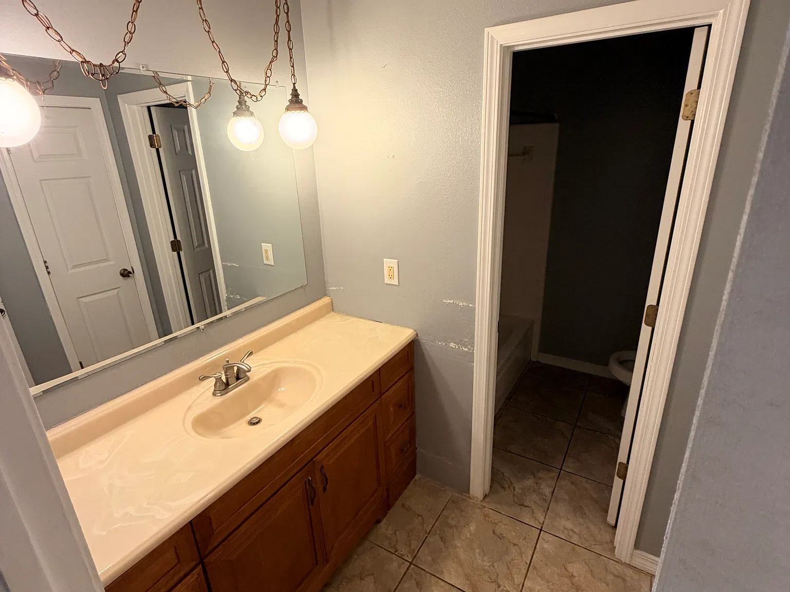 4 bed, 2230 sqft, $1,700 — Photo 4