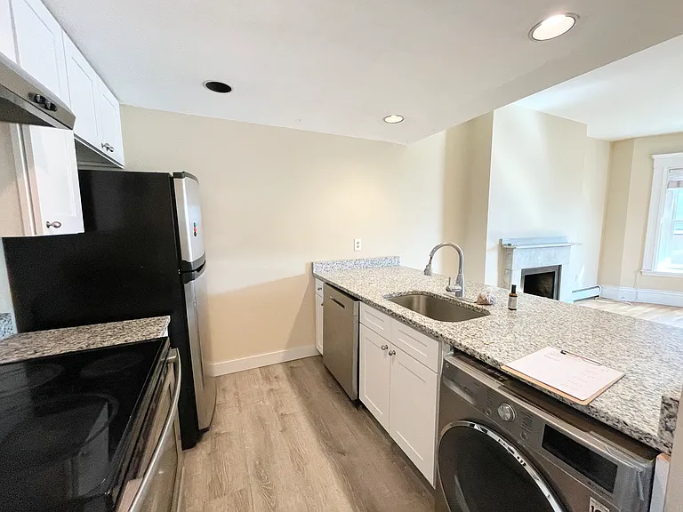 670 Massachusetts Ave #3 — Photo 3