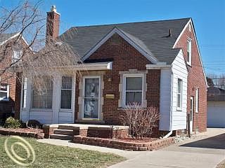 2nd image of 8061 Winona Ave