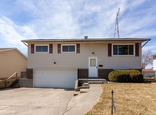 1704 Clifford St, Glendale Heights, IL