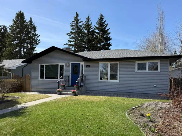 803 NE 94th Ave SW, Calgary, AB T2V 0X8