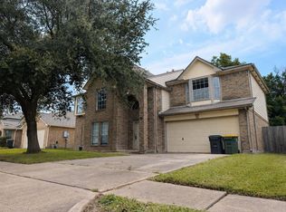 4521 Stonebridge Dr, Pearland, TX 77584