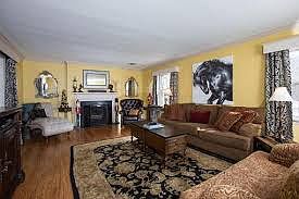 4th image of 1155 Hillcrest Dr