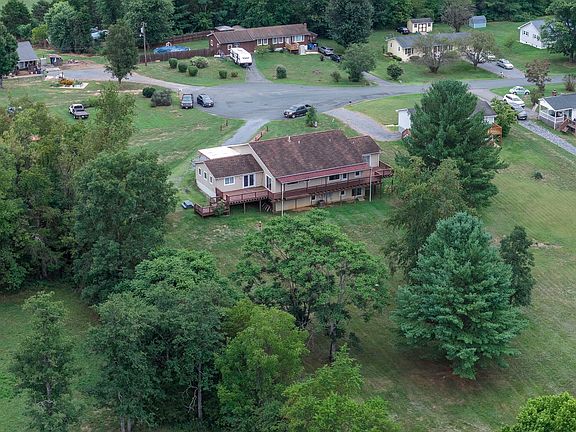 4th image of 149 Appalachian Rise