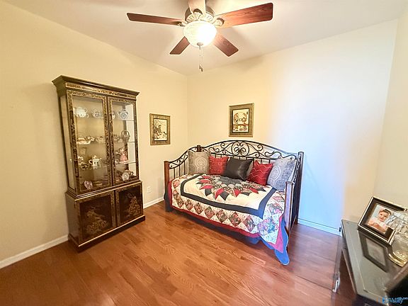 5th image of 504 Haynes Rd NE