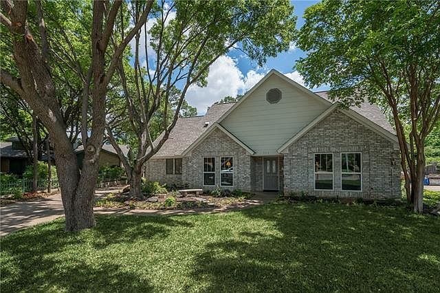 1st image of 315 Drexel Dr