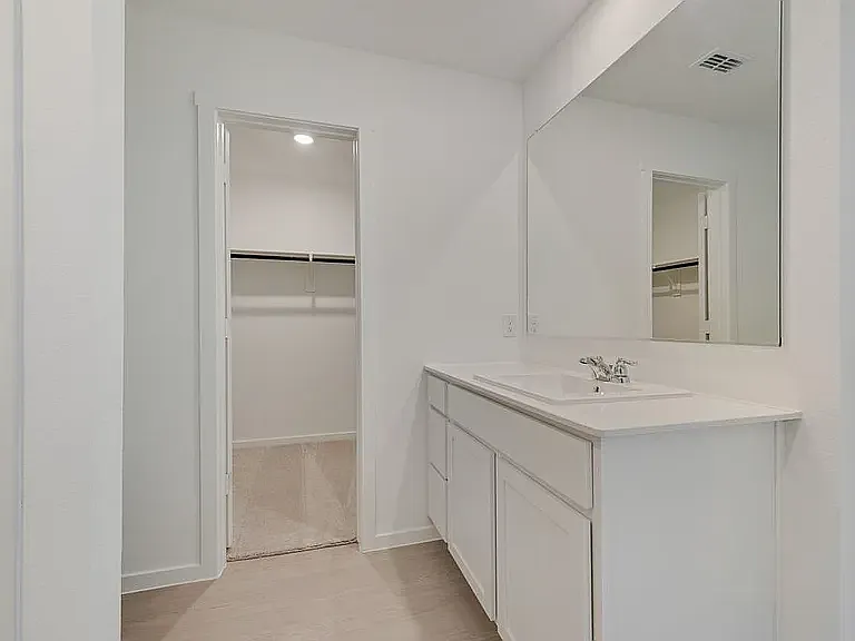 Pear Cir — Photo 13